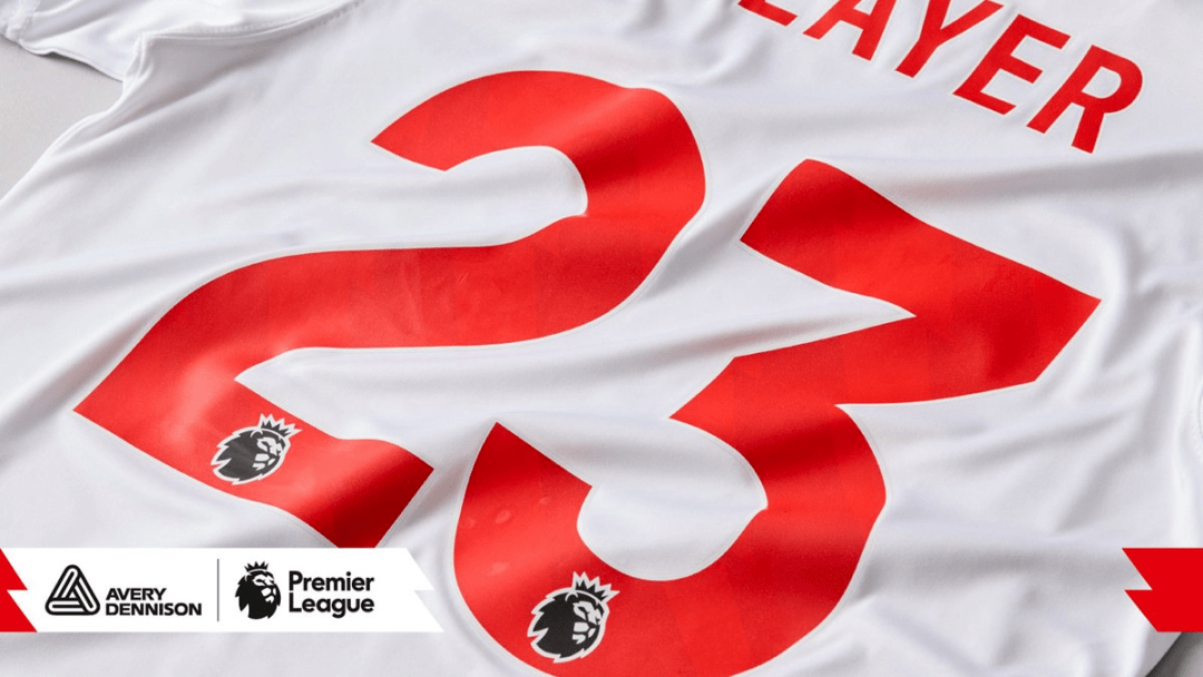 C罗头槌破门助沙特联全胜领跑积分榜