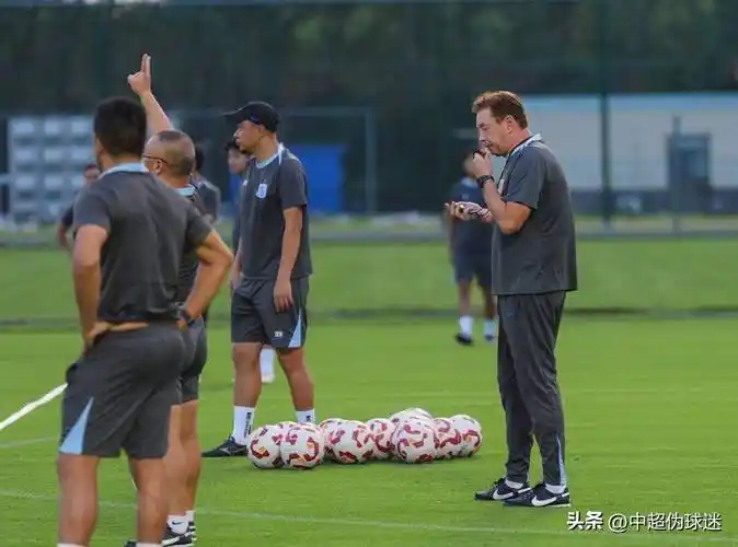 上海海港如愿带走三分，一场憾负可能也难救北京国安和塞蒂恩